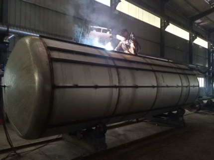 Stainless steel double-layer horizontal storage tank