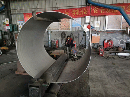 Stainless steel double-layer tank